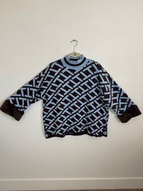 NWOT Tyler Boe Powder Blue and Brown Knit Sweater w/Faux Fur Cuffs Size M/L